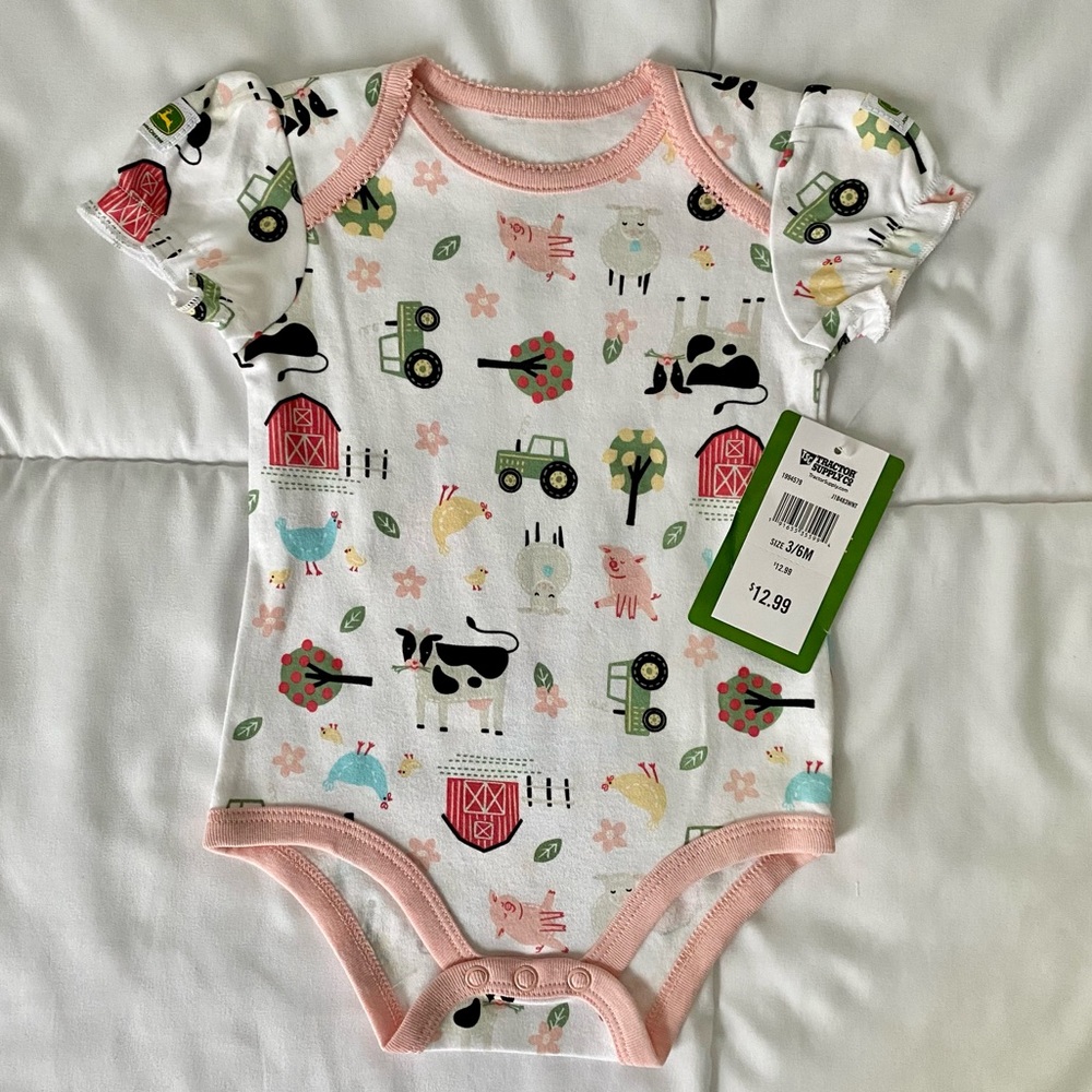 NWT John Deere onesie. Smoke free, pet free home